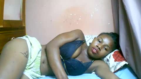 Snapshot of franciefrancie chatting on 4, 3, 2025 francilla online show from 4, 3, 2025