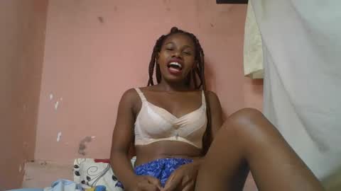 Snapshot of franciefrancie chatting on 9, 3, 2025 francilla online show from 9, 3, 2025