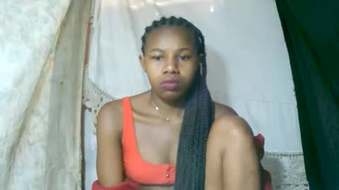 Snapshot of franciefrancie chatting on 12, 10, 2025 francilla online show from 12, 10, 2025