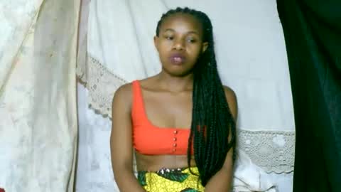 Snapshot of franciefrancie chatting on 12, 10, 2025 francilla online show from 12, 10, 2025