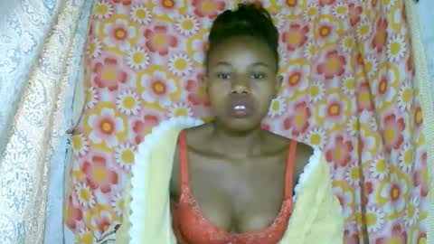 Snapshot of franciefrancie chatting on 23, 10, 2025 francilla online show from 23, 10, 2025