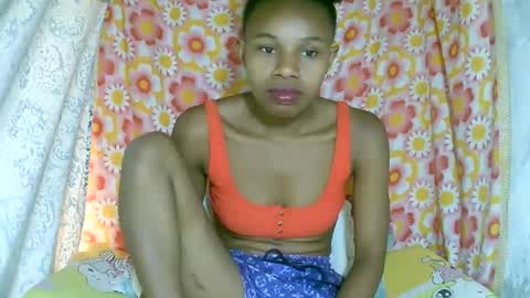 Snapshot of franciefrancie chatting on 4, 11, 2025 francilla online show from 4, 11, 2025