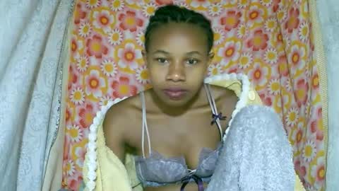 Snapshot of franciefrancie chatting on 9, 11, 2025 francilla online show from 9, 11, 2025