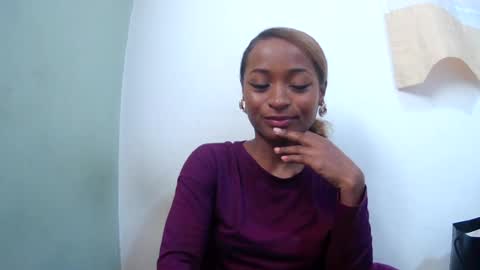 francine925426 online show from 13, 7, 2026