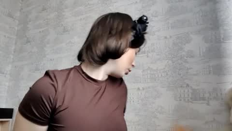 Lina online show from 9, 1, 2026