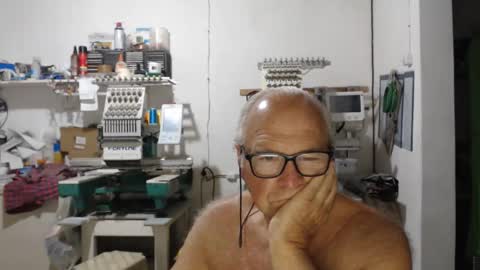 Snapshot of francisco727 chatting on 9, 2, 2026 francisco727 online show from 9, 2, 2026