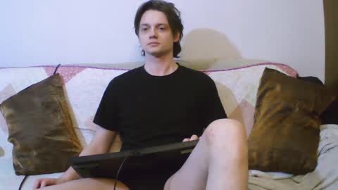 Snapshot of francisgray chatting on 5, 4, 2026 Frank online show from 5, 4, 2026