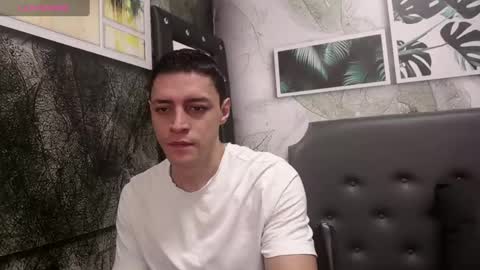 Snapshot of frank_millers chatting on 5, 3, 2025 Frank online show from 5, 3, 2025