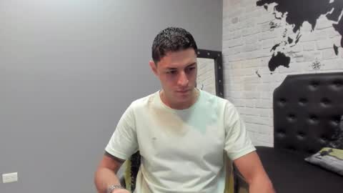 Snapshot of frank_millers chatting on 17, 11, 2025 Frank online show from 17, 11, 2025