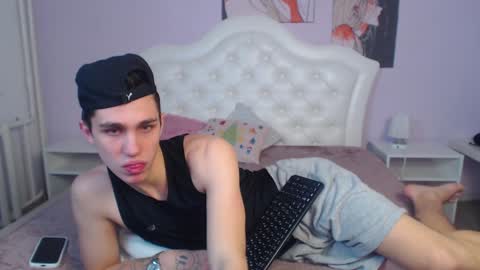 Snapshot of frank_mooree chatting on 15, 12, 2024 Frank online show from 15, 12, 2024