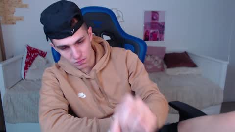 Snapshot of frank_mooree chatting on 29, 12, 2024 Frank online show from 29, 12, 2024