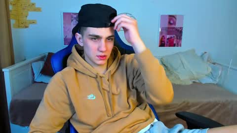 Snapshot of frank_mooree chatting on 9, 2, 2025 Frank online show from 9, 2, 2025