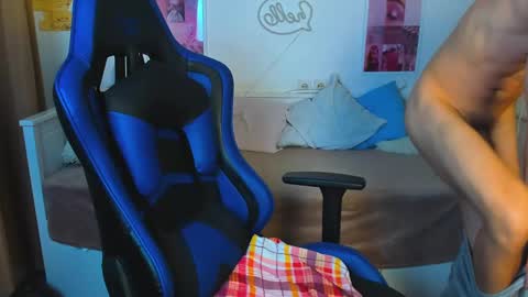 Snapshot of frank_mooree chatting on 17, 2, 2025 Frank online show from 17, 2, 2025