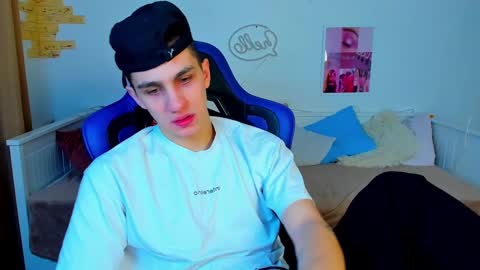 Snapshot of frank_mooree chatting on 20, 2, 2025 Frank online show from 20, 2, 2025