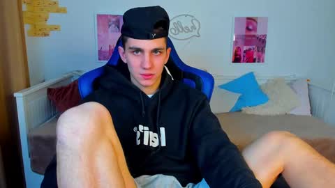 Snapshot of frank_mooree chatting on 21, 2, 2025 Frank online show from 21, 2, 2025