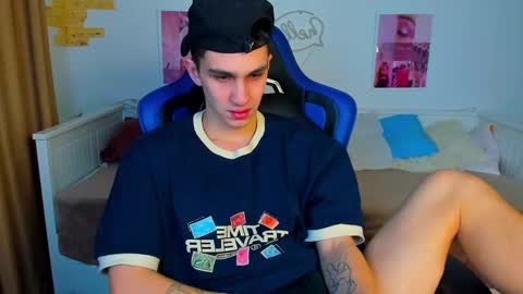 Snapshot of frank_mooree chatting on 25, 2, 2025 Frank online show from 25, 2, 2025