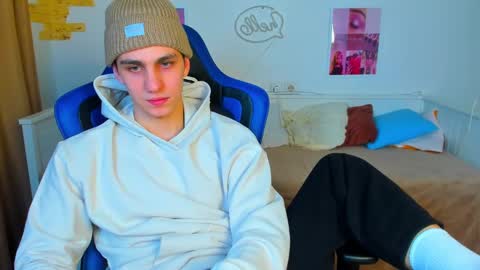 Snapshot of frank_mooree chatting on 11, 3, 2025 Frank online show from 11, 3, 2025