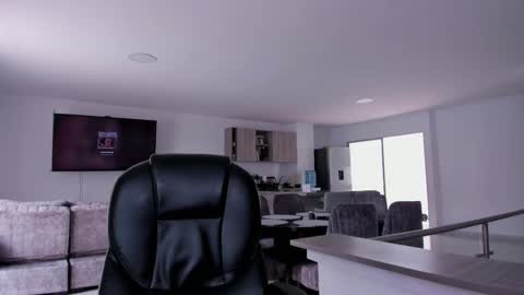 Snapshot of frankfarrellx chatting on 13, 2, 2025 Frank Farrell. Hey remember to give me a thumbs up Ty online show from 13, 2, 2025