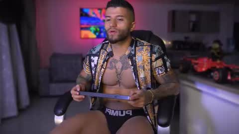 Snapshot of frankfarrellx chatting on 14, 9, 2025 Frank Farrell. Hey remember to give me a thumbs up Ty online show from 14, 9, 2025