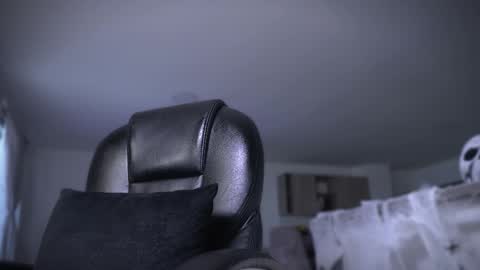 Snapshot of frankfarrellx chatting on 26, 10, 2025 Frank Farrell. Hey remember to give me a thumbs up Ty online show from 26, 10, 2025