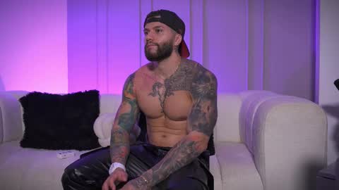 Snapshot of frankfarrellx chatting on 20, 3, 2026 Frank Farrell. Hey remember to give me a thumbs up Ty online show from 20, 3, 2026