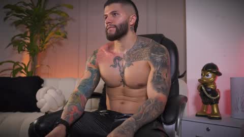 Snapshot of frankfarrellx chatting on 3, 4, 2026 Frank Farrell. Hey remember to give me a thumbs up Ty online show from 3, 4, 2026