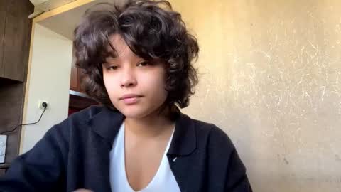 Snapshot of frankreyne chatting on 6, 11, 2025 Lily online show from 6, 11, 2025