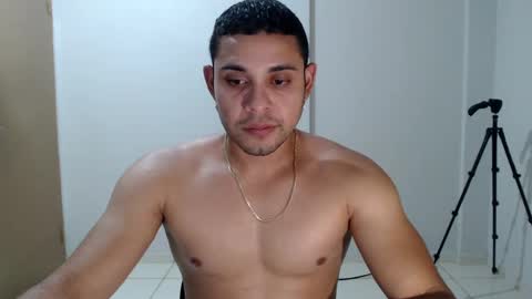 Snapshot of fransexxx69 chatting on 25, 2, 2025 Fransexxx online show from 25, 2, 2025