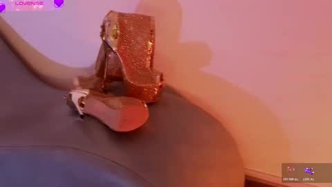 Snapshot of fransheskarossi_ chatting on 7, 6, 2026 Fransheska online show from 7, 6, 2026