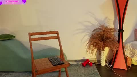 Snapshot of fransheskarossi_ chatting on 8, 6, 2026 Fransheska online show from 8, 6, 2026