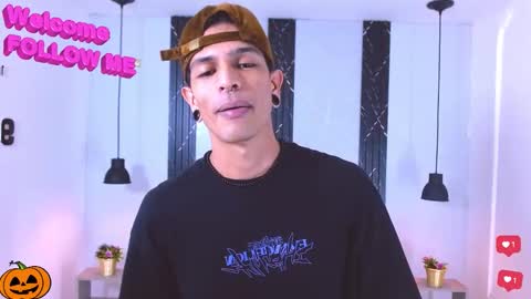 Snapshot of franvill_trato chatting on 23, 10, 2025 Franvill trato online show from 23, 10, 2025