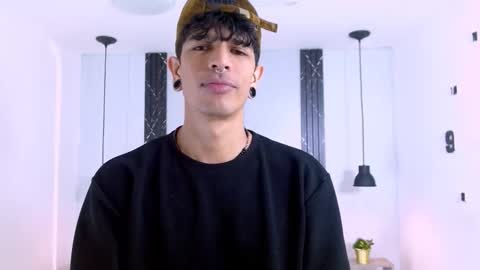 Snapshot of franvill_trato chatting on 2, 11, 2025 Franvill trato online show from 2, 11, 2025