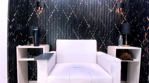 Snapshot of franvill_trato chatting on 17, 11, 2025 Franvill trato online show from 17, 11, 2025