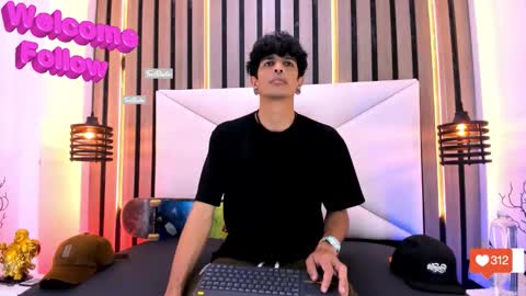 Snapshot of franvill_trato chatting on 29, 11, 2025 Franvill trato online show from 29, 11, 2025