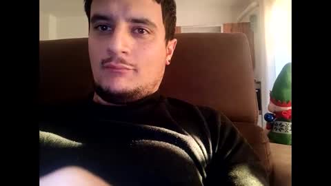 Snapshot of fraromeo2 chatting on 20, 12, 2024 fraromeo2 online show from 20, 12, 2024