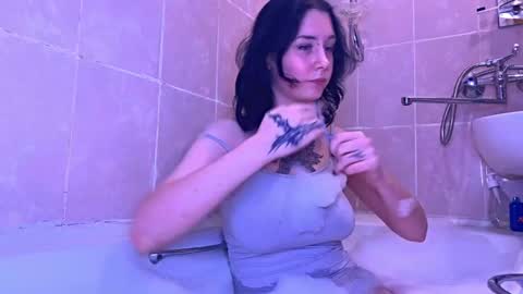 mistress Bastet and  mintcola online show from 18, 12, 2024