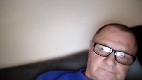 Wolfi online show from 27, 2, 2025