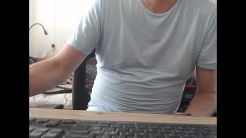 Snapshot of fravka chatting on 15, 4, 2026 fravka online show from 15, 4, 2026