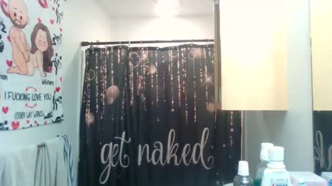 Freakishlittleeyes online show from 6, 3, 2025