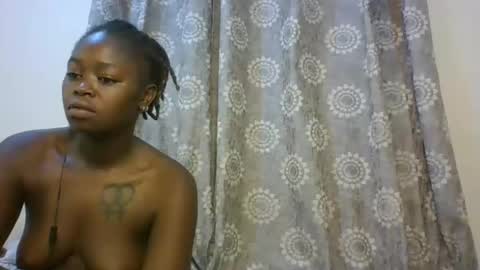 Snapshot of freakybeauties chatting on 23, 11, 2025 Freakies online show from 23, 11, 2025