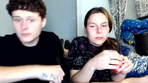 Snapshot of freakycouple11 chatting on 11, 10, 2025 OF-iloveyouxoxo33 online show from 11, 10, 2025