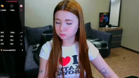 Snapshot of freckle_diyana chatting on 15, 12, 2024 Diyana online show from 15, 12, 2024