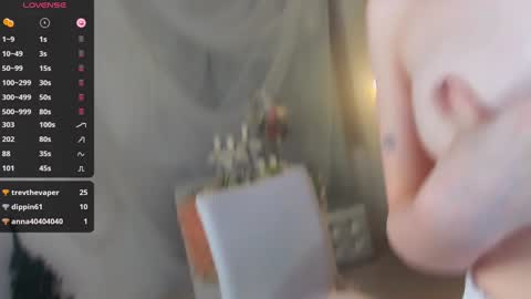 Snapshot of freckle_diyana chatting on 3, 2, 2025 Diyana online show from 3, 2, 2025