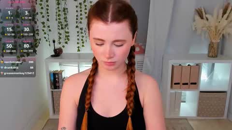 Snapshot of freckle_diyana chatting on 8, 3, 2025 Diyana online show from 8, 3, 2025