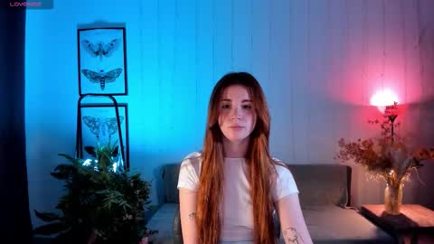 Snapshot of freckle_diyana chatting on 14, 10, 2025 Diyana online show from 14, 10, 2025