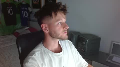 Snapshot of freddy_star chatting on 26, 5, 2026 Frederick Perin online show from 26, 5, 2026