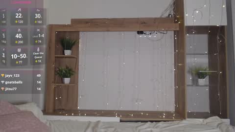 frederica_ online show from 5, 1, 2025