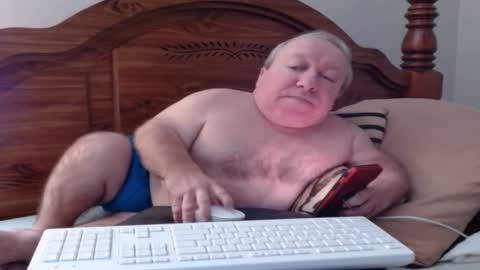 Snapshot of freemysoul4748 chatting on 28, 11, 2025 Cute Lil Man online show from 28, 11, 2025