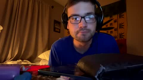 Snapshot of freezeskiii chatting on 16, 9, 2025 freezeskiii online show from 16, 9, 2025