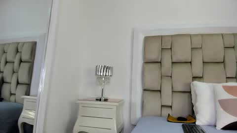 Snapshot of frehia_dimou chatting on 28, 4, 2026 Frehia online show from 28, 4, 2026
